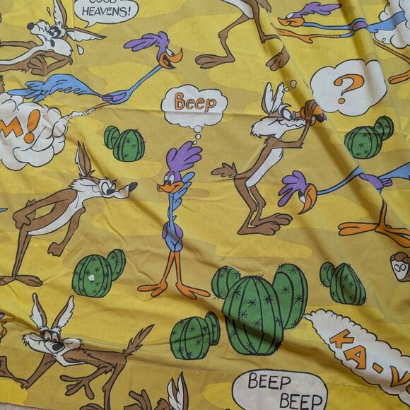 Vintage 70s Wile E Coyote Road Runner Twin Size Flat Sheet Warner Brothers - Picture 1 of 5